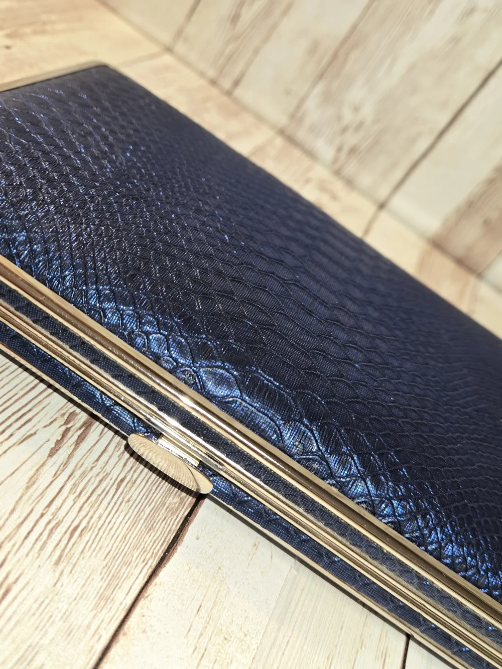 Vintage Metallic Blue Faux Snakeskin Clutch Wallet Silver Kiss Lock